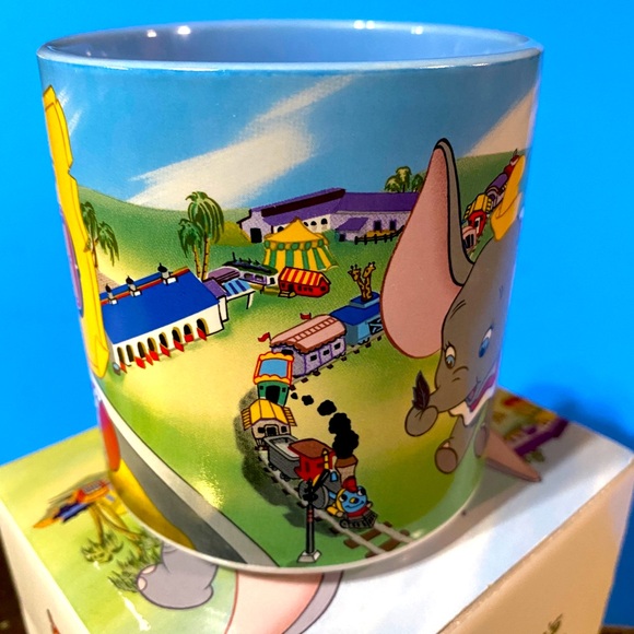 WALT DISNEY’S CLASSIC DUMBO VTG 90s NWT DISNEY STORE EXCLUSIVE CERAMIC MUG JAPAN - Picture 4 of 15
